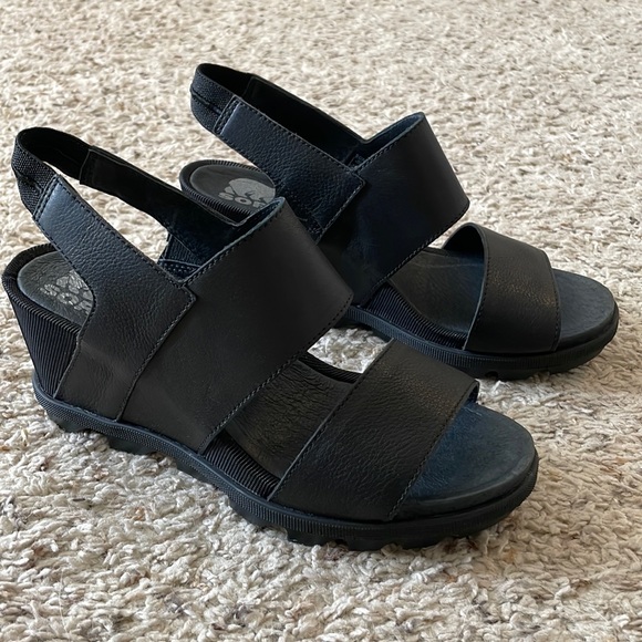 Sorel Shoes - Sorel Joanie II Slingback Black Leather Wedge Sandal